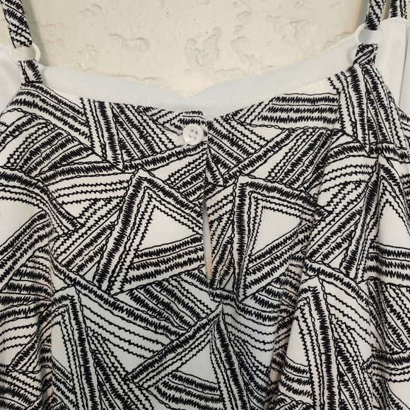 SANS SOUCI One Piece Jumpsuit Geometric Small - Picture 6 of 9